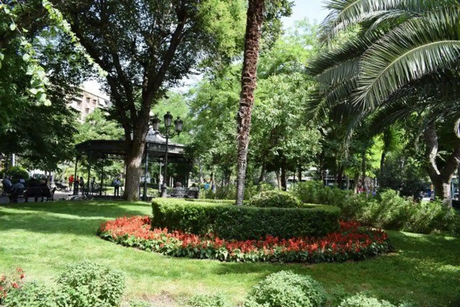 Garden of Houses for sale in Puertollano