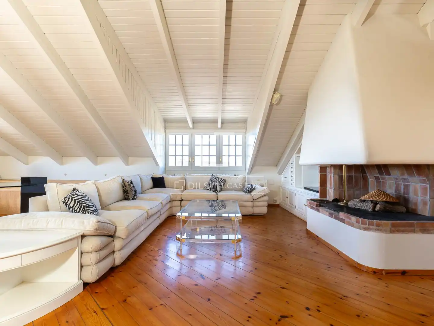 Sala d'estar de Casa o xalet en venda en Sant Just Desvern amb Aire condicionat, Calefacció i Jardí privat