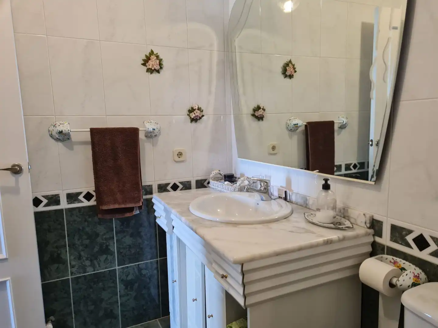 Bathroom of Houses for sale in Móstoles  with Heating, Private garden and Terrace