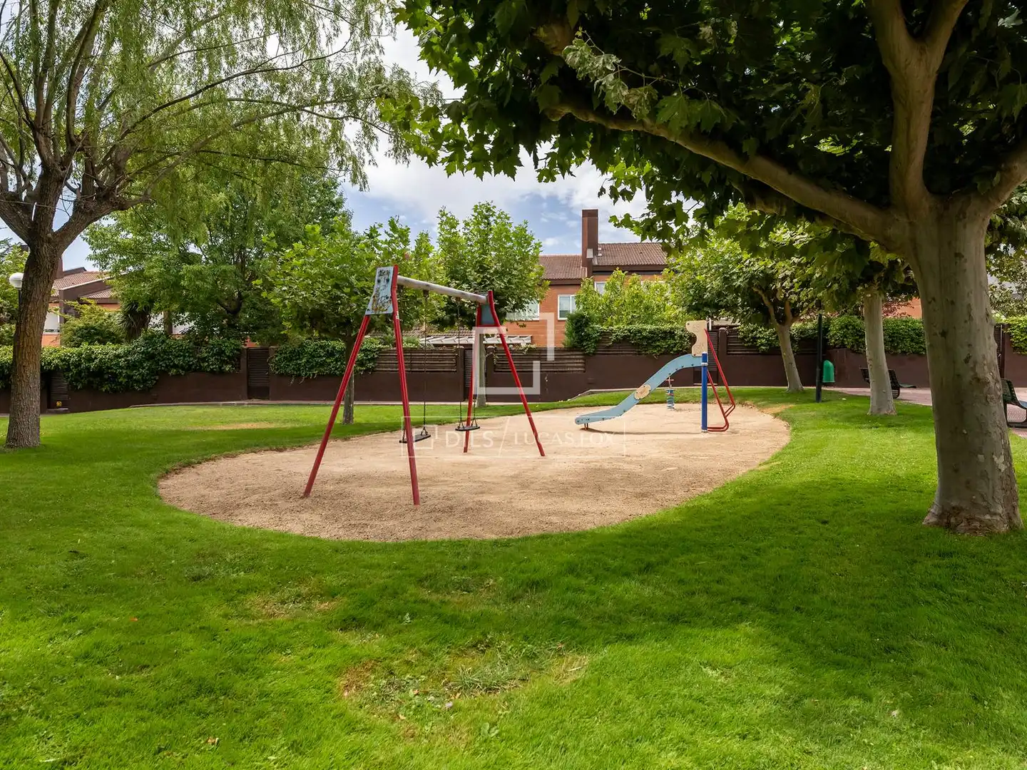 Jardí de Casa o xalet en venda en Majadahonda amb Aire condicionat, Jardí privat i Terrassa
