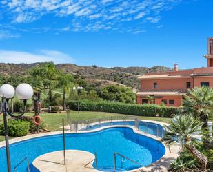 Jardí de Dúplex en venda en Marbella amb Aire condicionat, Terrassa i Piscina