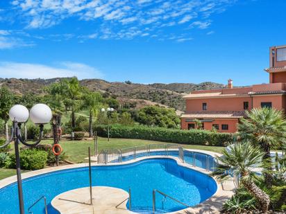 Jardí de Dúplex en venda en Marbella amb Aire condicionat, Terrassa i Piscina