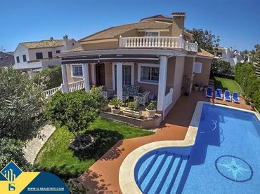 Xalet amb jardí en venda a La Mata