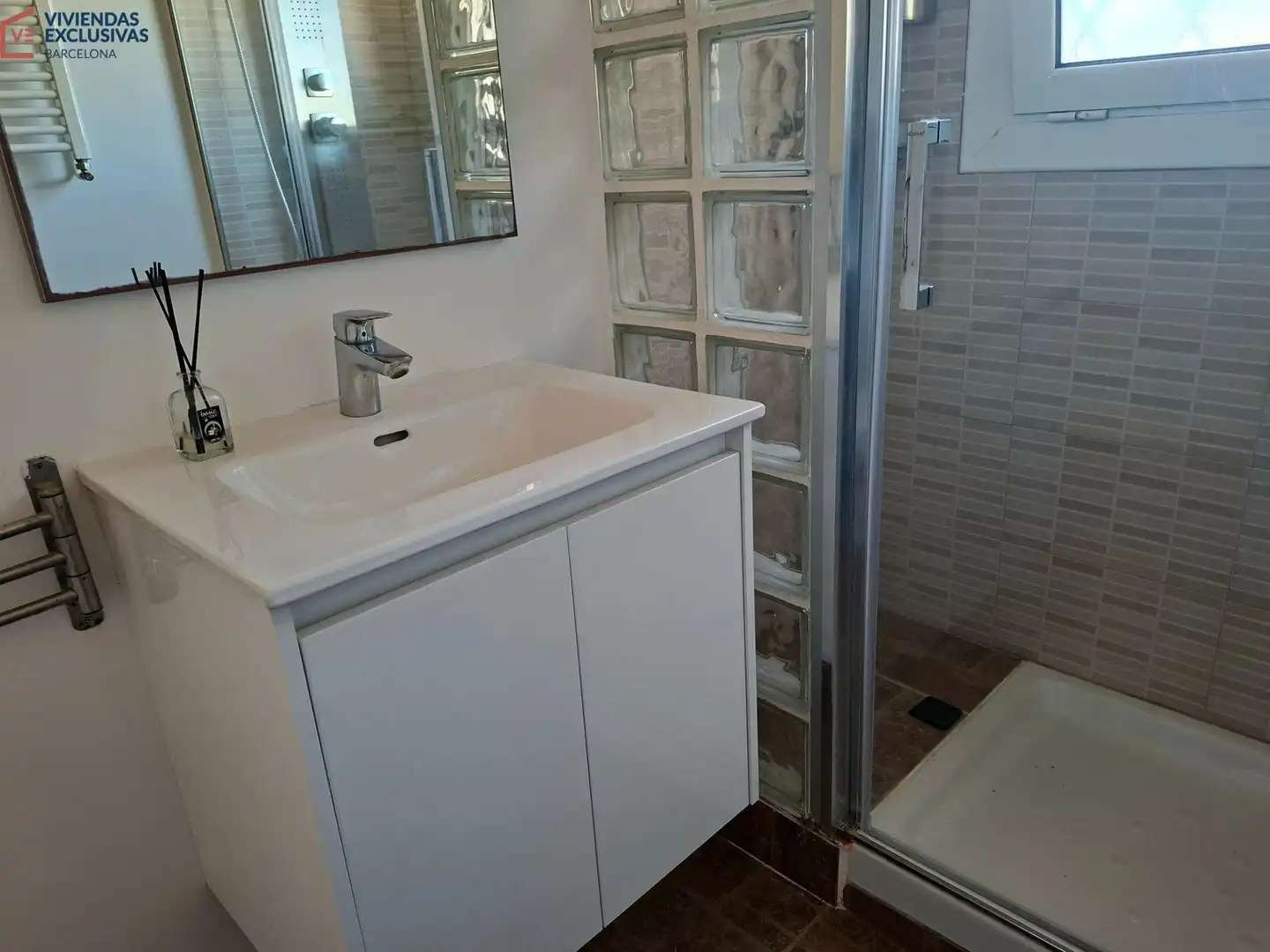 Bany de Casa o xalet en venda en Sant Just Desvern amb Aire condicionat, Calefacció i Jardí privat