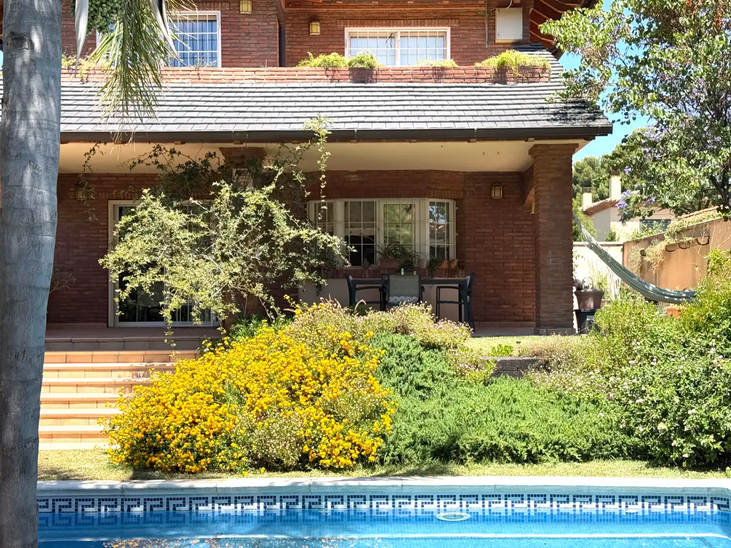 Detached house with pool for sale in Carrer de Josep Clarà, imagen 2