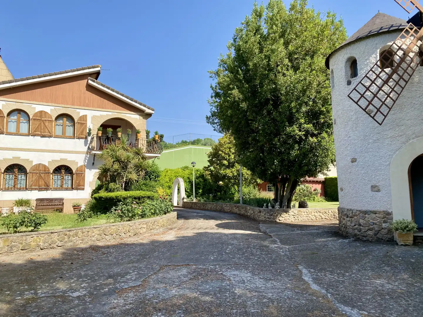 Vista exterior de Casa o xalet en venda en Nalda amb Calefacció, Jardí privat i Terrassa