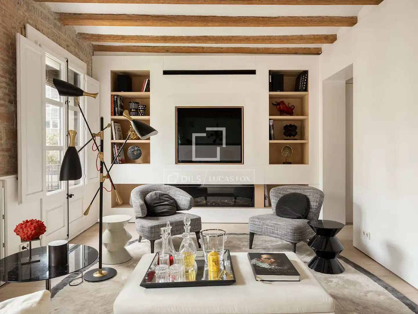 Living room of Flat for sale in Ciutat Vella