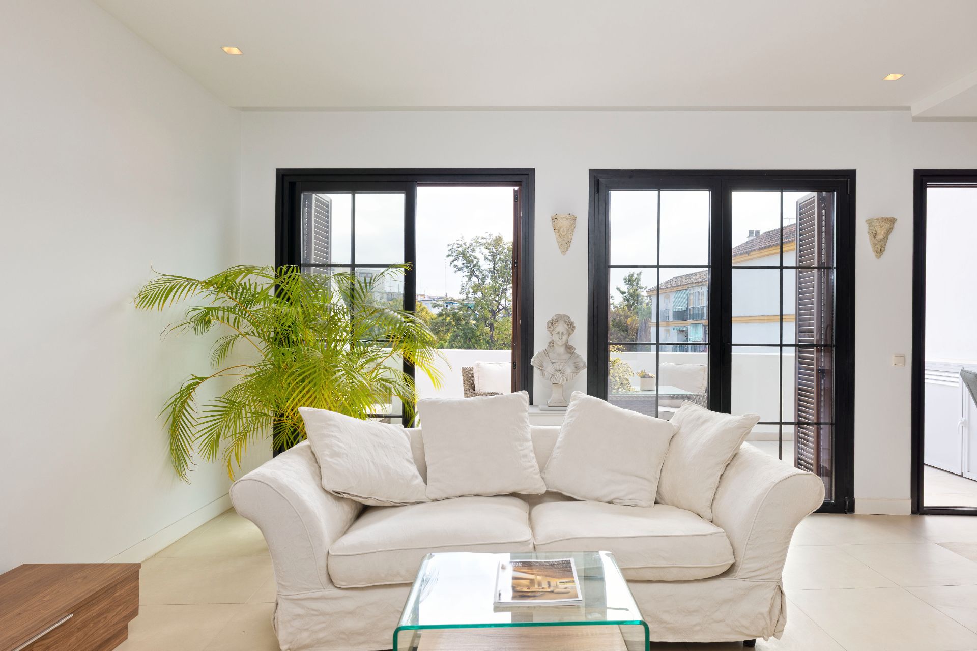 Sala de estar de Ático en venta en Marbella con Aire acondicionado, Calefacción y Terraza