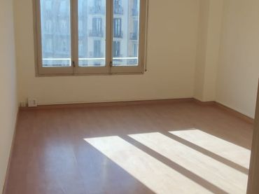 Bureau avec ascenseur à louer à Via Augusta 120