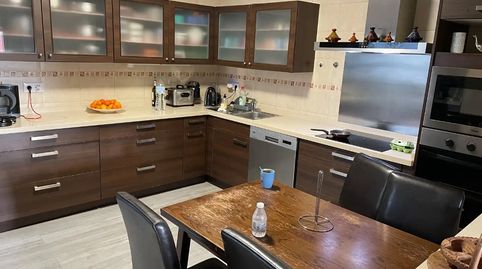 Foto 5 de Casa adosada en venta en Plaza Carteya, 1, Los Barrios, Cádiz