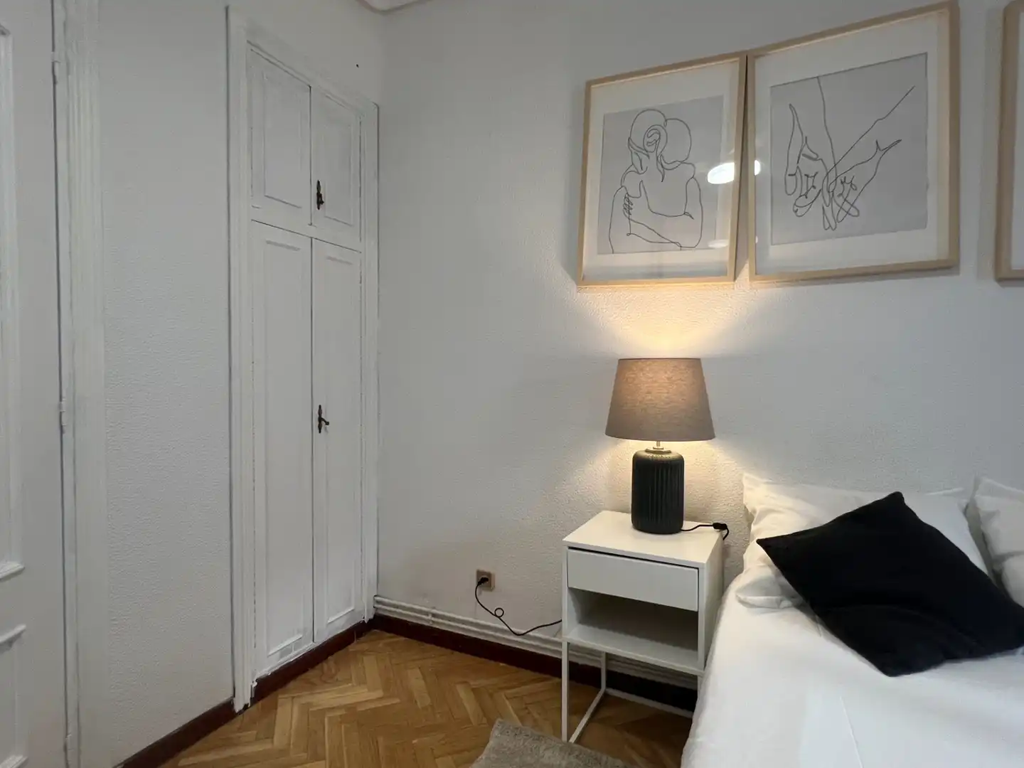Habitación de Piso para compartir en  Madrid Capital con Calefacción, Amueblado y Lavadora