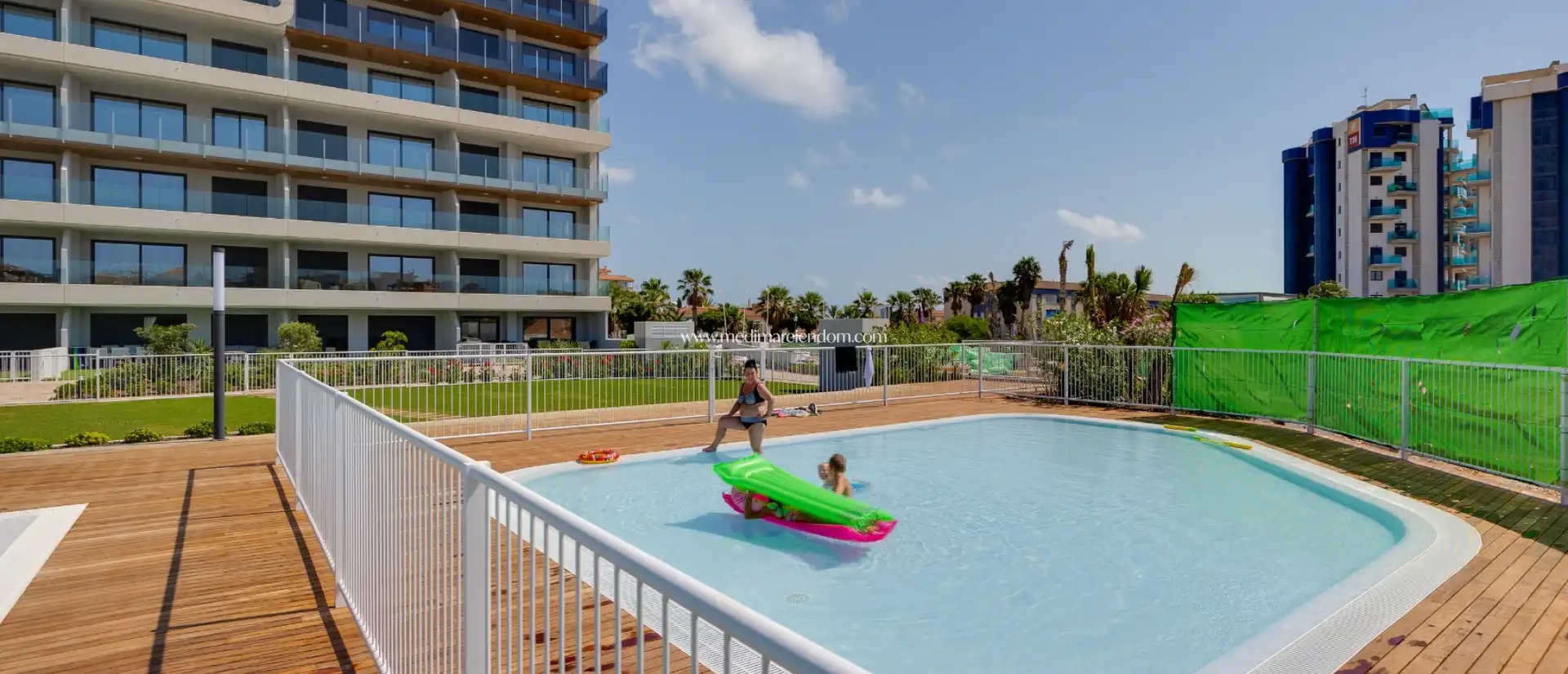Swimming pool of Flat for sale in Orihuela  with Air Conditioner, Heating and Private garden
