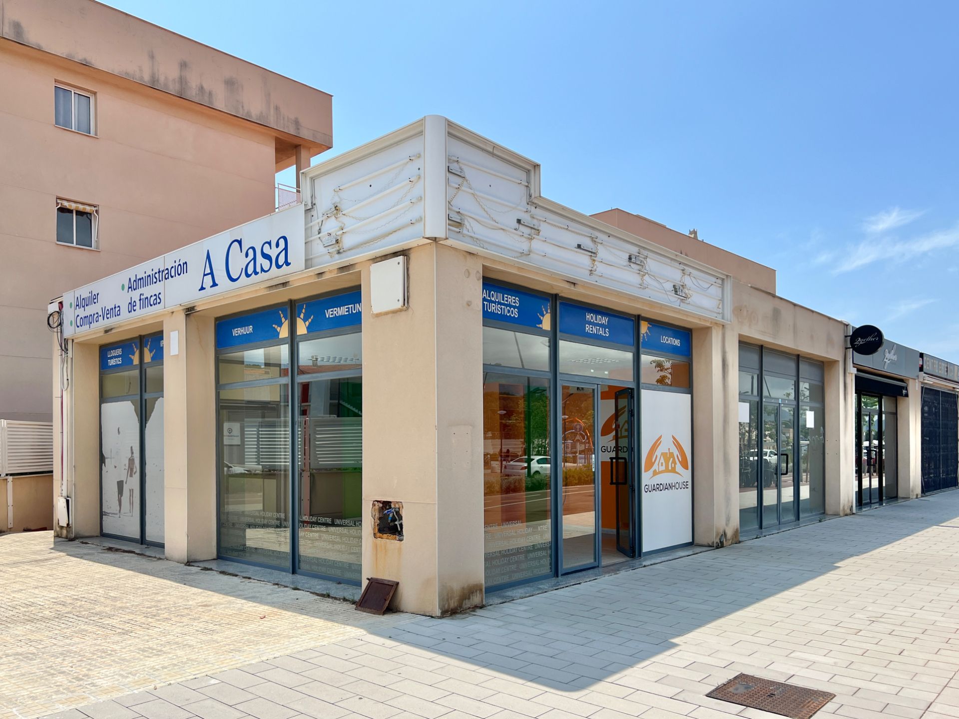 Exterior view of Premises to rent in Mont-roig del Camp