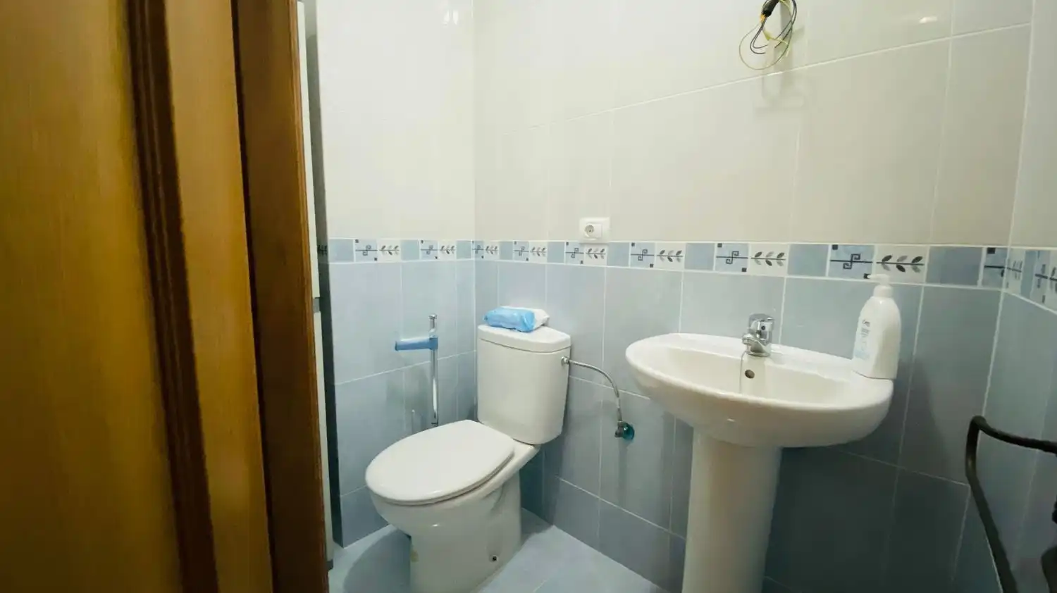 Bathroom of Flat for sale in Cirat