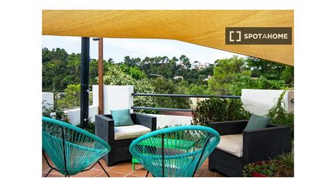 Foto 4 de Piso de alquiler en La Floresta, Barcelona