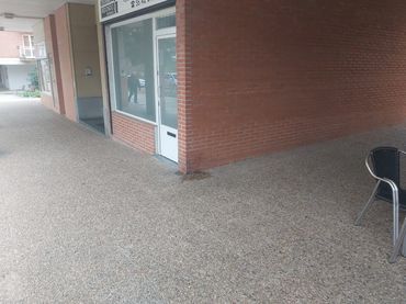 Local comercial en venda a Carretera Latsunbe