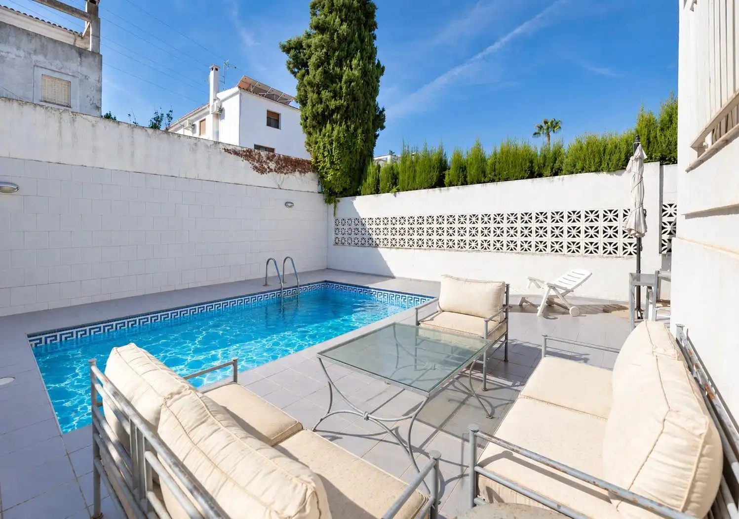 Piscina de Casa o chalet en venta en Peligros, Granada