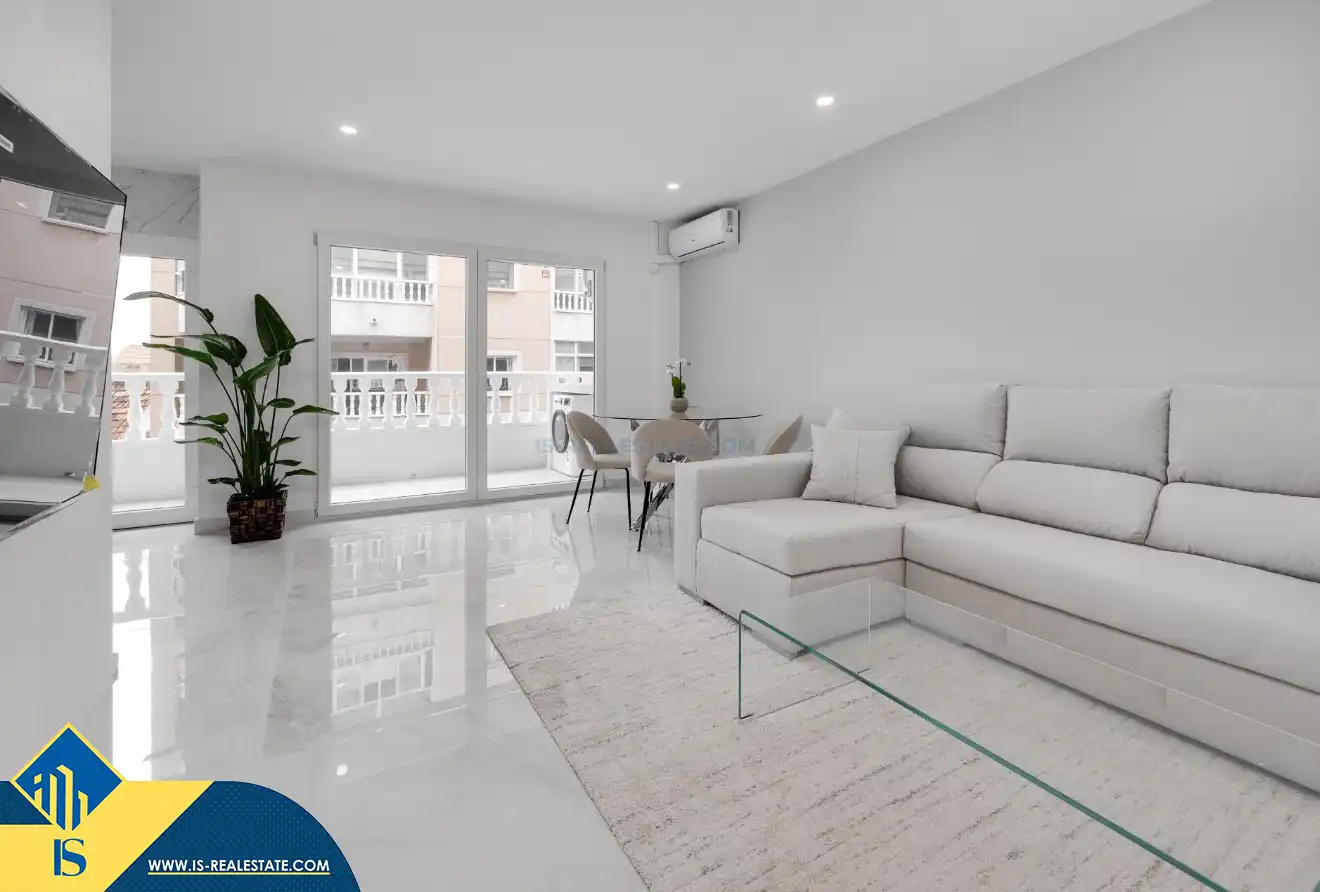 Apartment with lift for sale in Playa del Cura