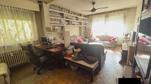 Foto 2 de Pis en venda a Plaza de la Carolina, Peñagrande, Madrid Capital