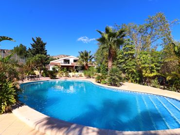 Maison rustique avec piscine à vendre à Pedanías Oeste