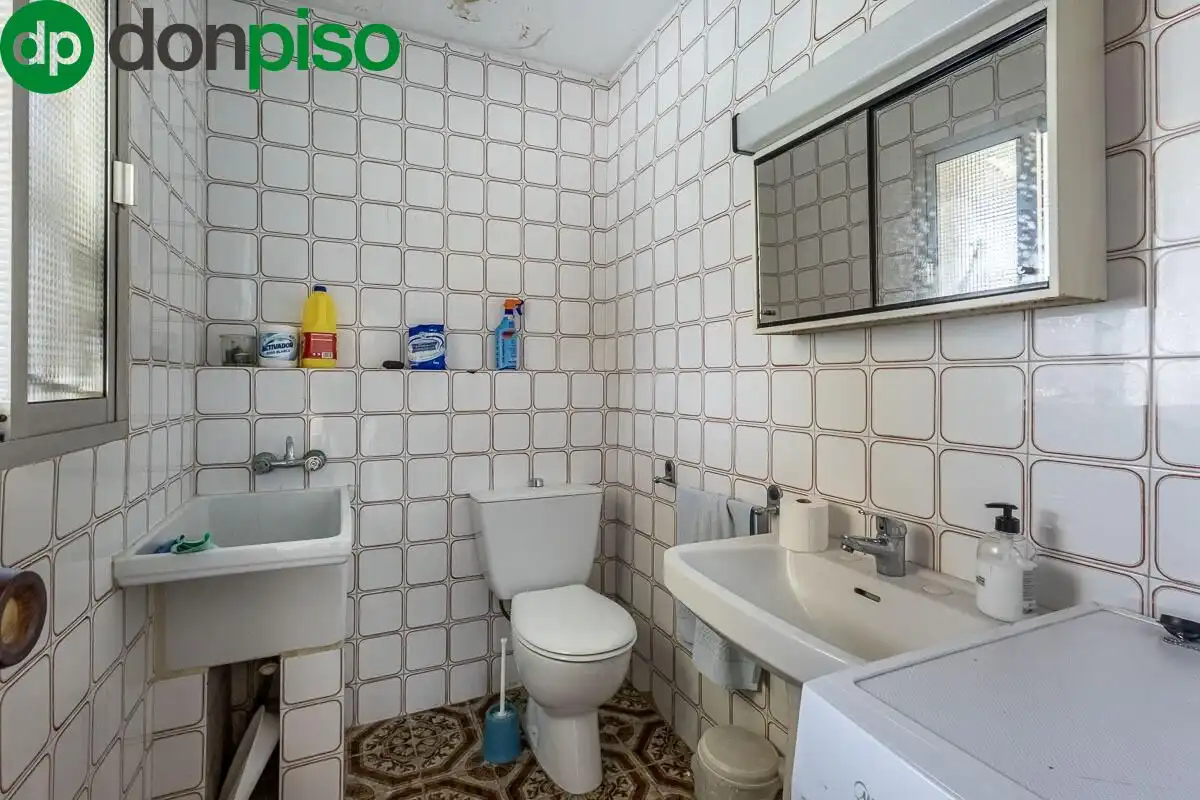 House with pool for sale in Calle GERANEO, imagen 43