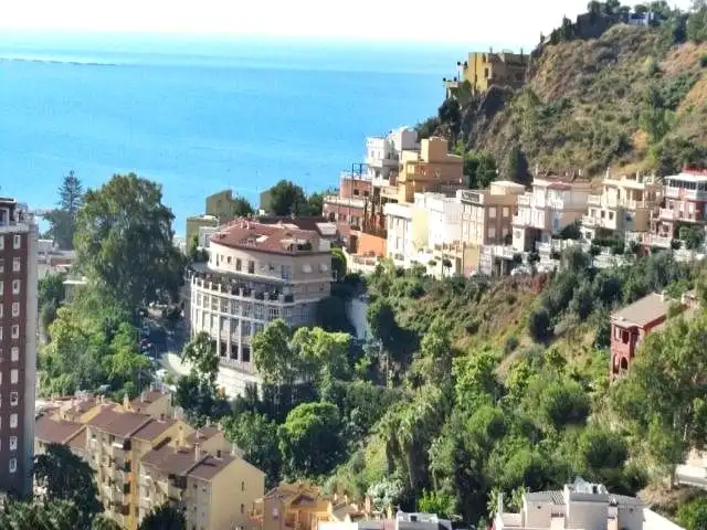 Vista exterior de Casa o chalet en venta en Málaga con Aire acondicionado, Jardín privado y Terraza