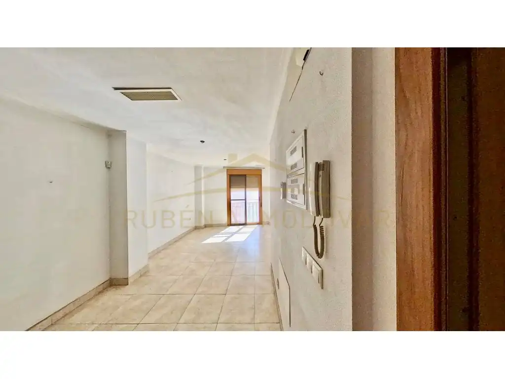 Piso con ascensor en venta en Calle Carlos De La Cruz Pujalte 12, imagen 3
