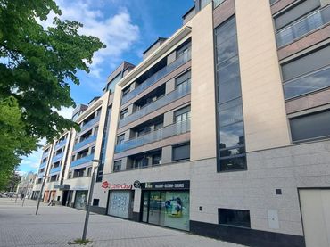 Business premises for sale in Avenida MADRID