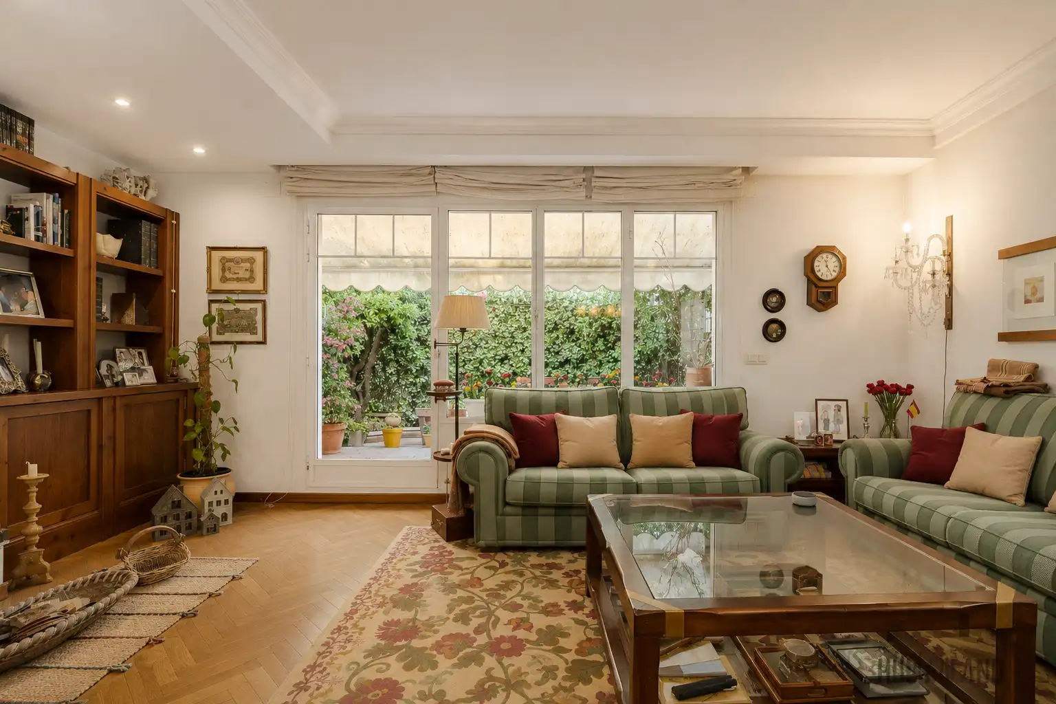 Sala d'estar de Casa adosada en venda en Algete amb Calefacció, Jardí privat i Terrassa