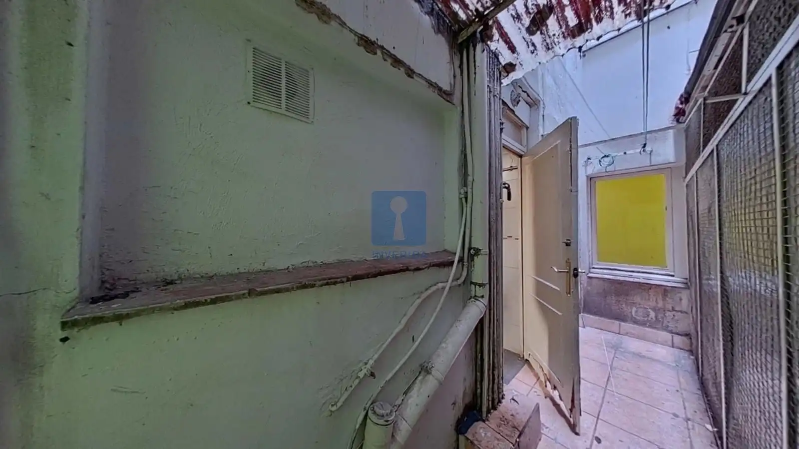 Piso en venta en Barcelona con Calefacción y Terraza