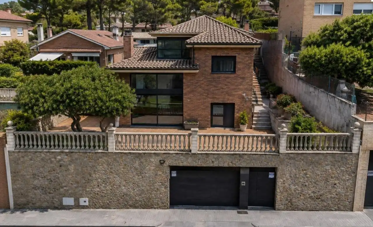 House with pool for sale in Montflorit