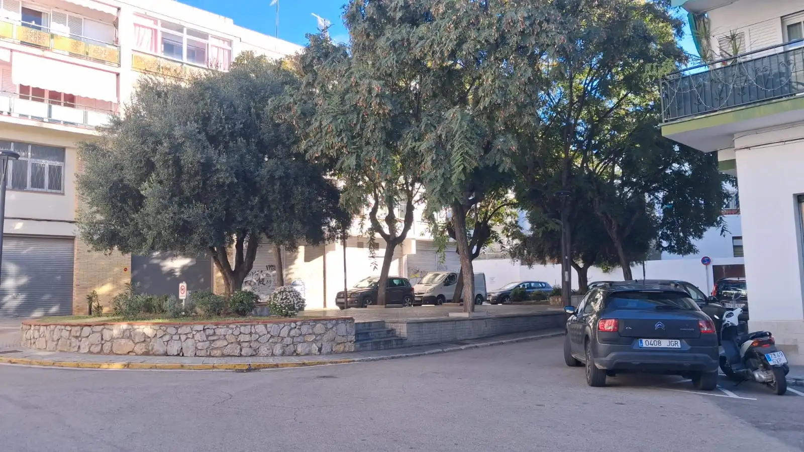 Aparcament de Local de lloguer en Sitges amb Aire condicionat i Alarma