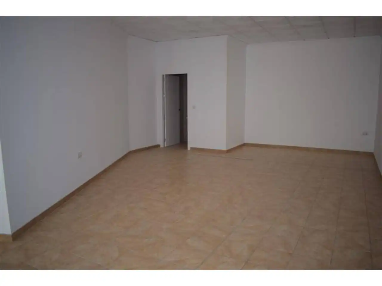 Business premises to rent in Baena, imagen 2