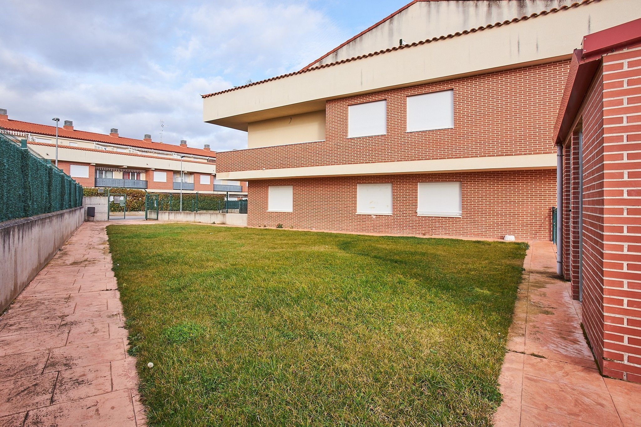 Duplex for sale in Calle Río Lavilla, Castañares de Rioja