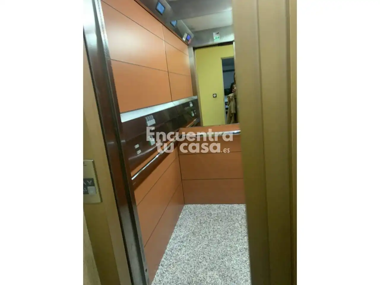 Piso en venta en Moriscos con Calefacción, Parquet y Terraza