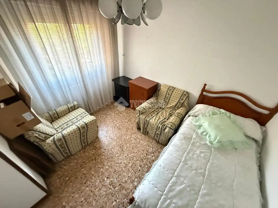 Habitación de Piso en venta en Zaragoza con Calefacción y Balcón