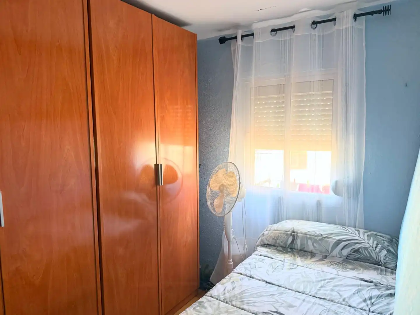 Habitación de Piso en venta en Sevilla con Aire acondicionado, Calefacción y Trastero