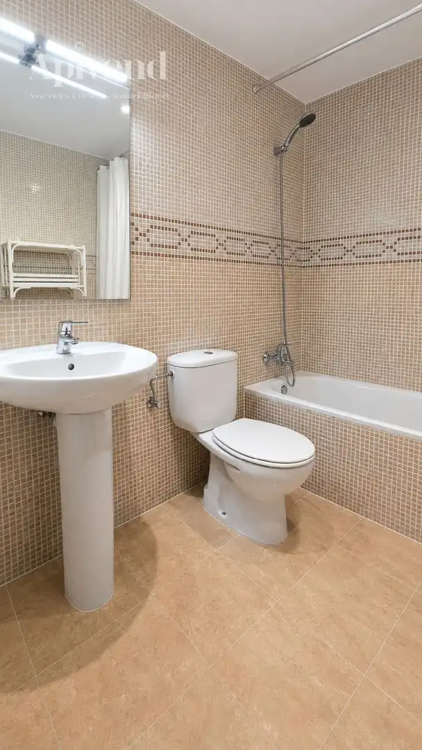 Baño de Piso en venta en Vilajuïga con Aire acondicionado, Terraza y Trastero