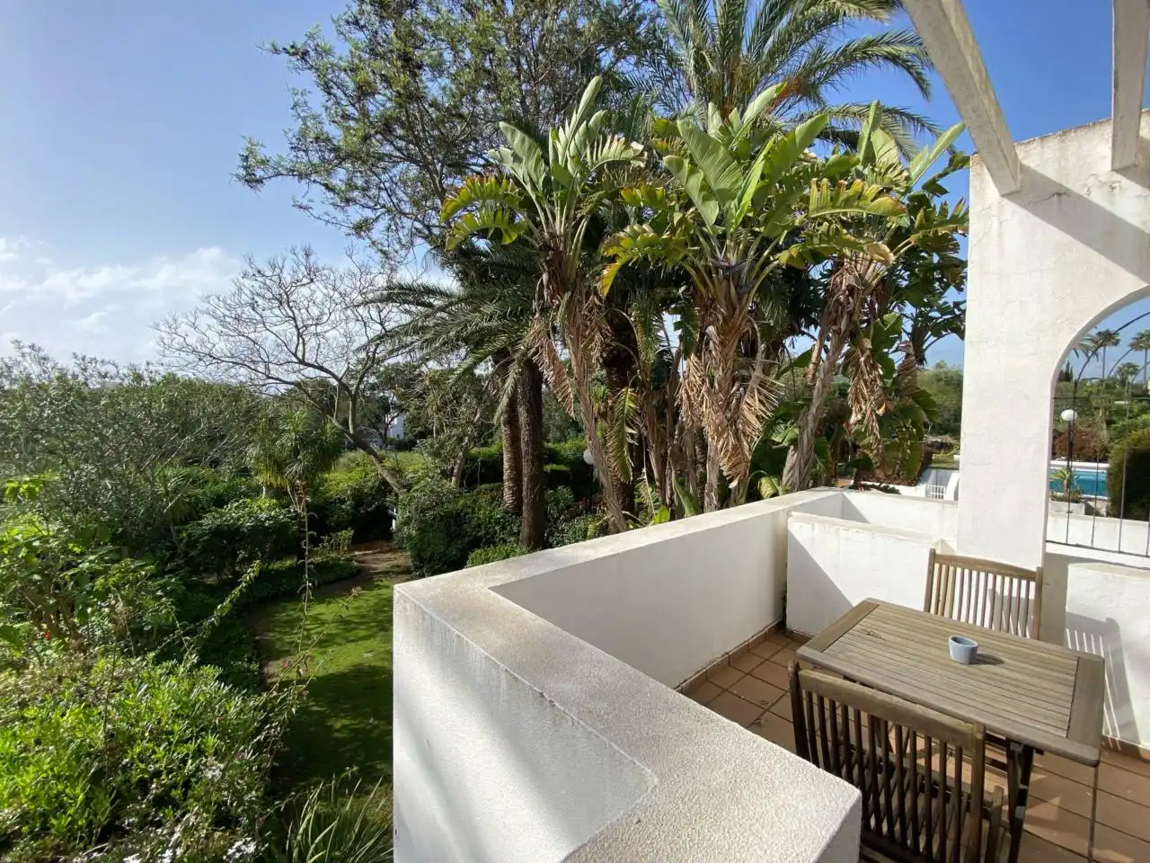 Dúplex en venta en Calle Santiago de Compostela, Sotogrande Costa