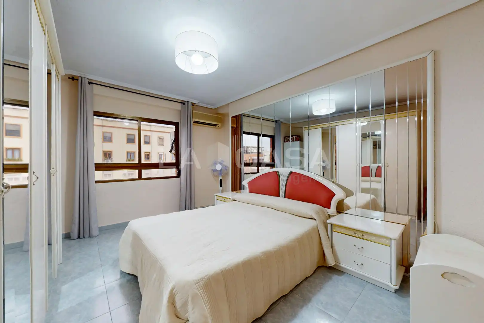 Bedroom of Flat for sale in Valencia  with Air Conditioner