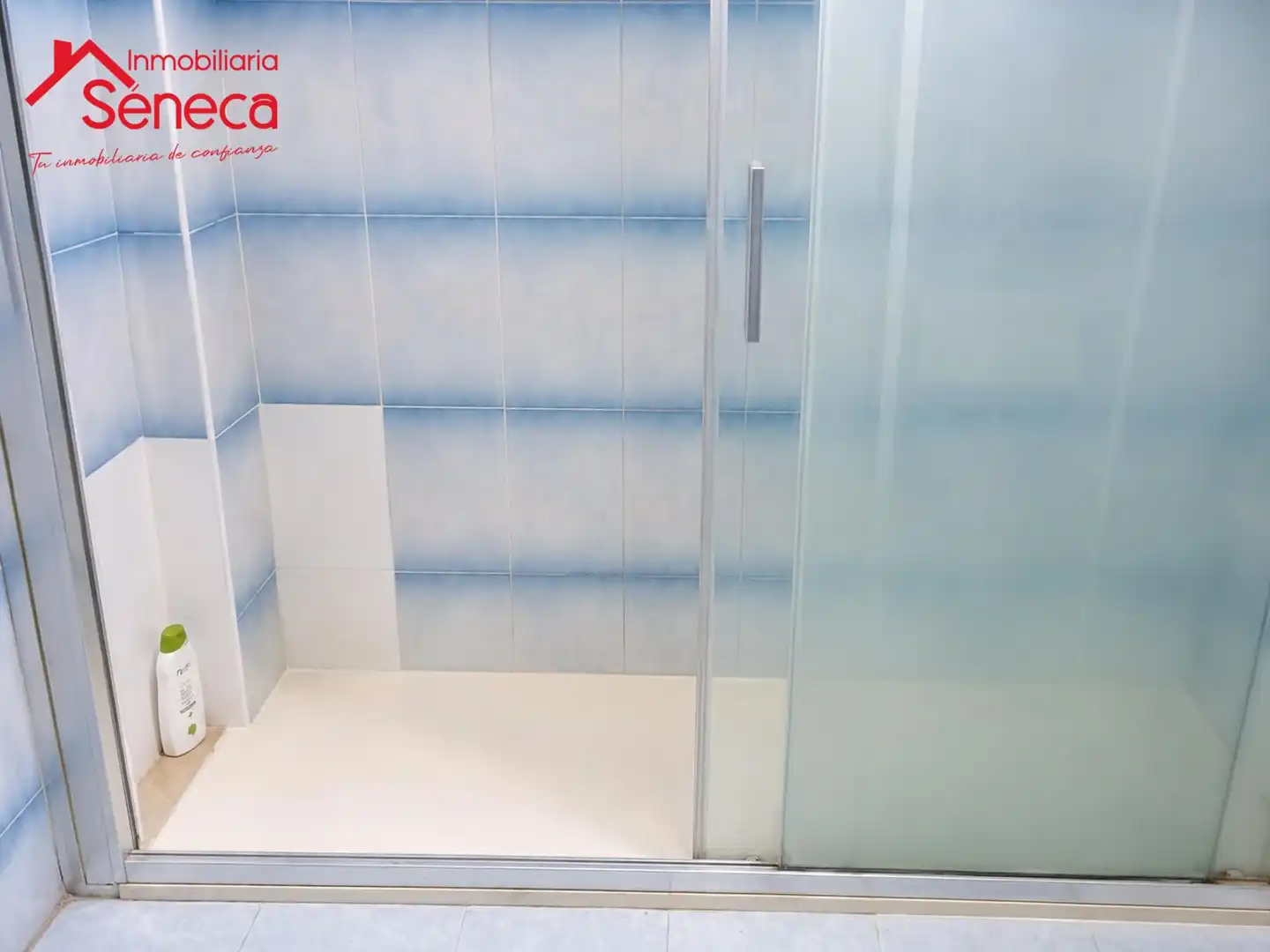 Badezimmer von Wohnung zum Verkauf in Córdoba mit Klimaanlage, Terrasse und Möbliert