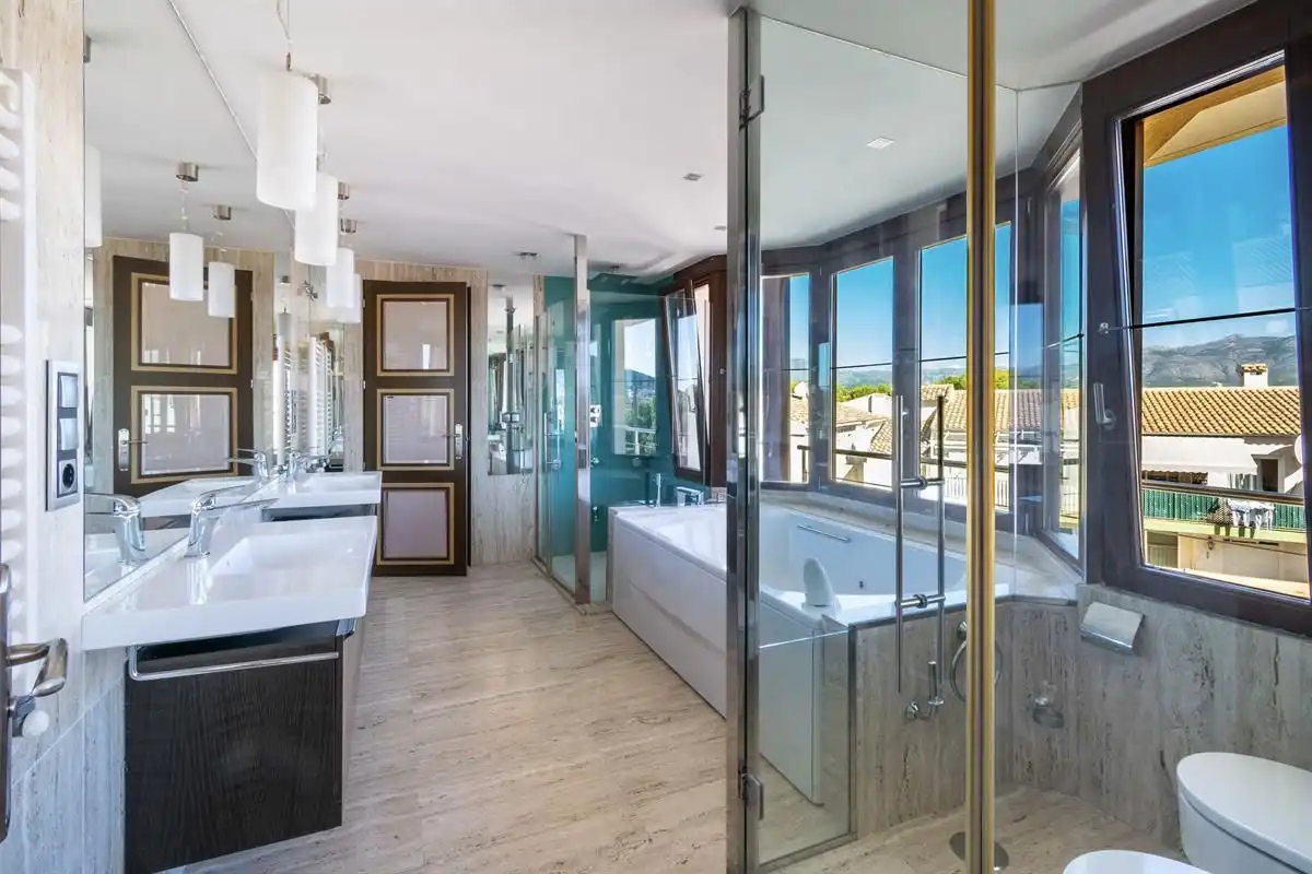 Baño de Casa o chalet en venta en L'Alfàs del Pi con Aire acondicionado, Jardín privado y Terraza