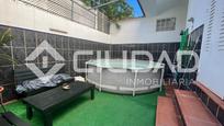 Piscina de Casa o xalet en venda en Mairena del Aljarafe amb Aire condicionat, Terrassa i Traster