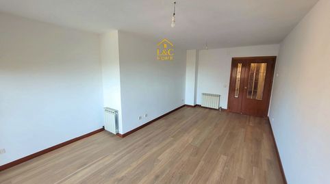 Foto 3 de Piso en venta en Palomeras Sureste, Madrid Capital