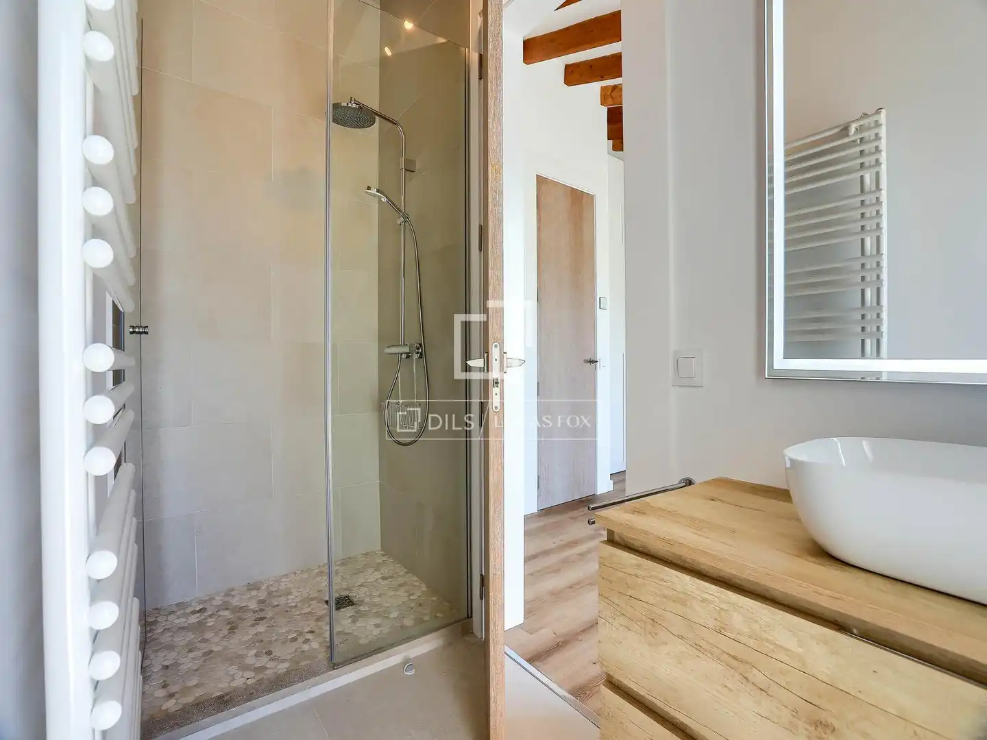 Bathroom of Houses for sale in Llubí  with Air Conditioner and Swimming Pool