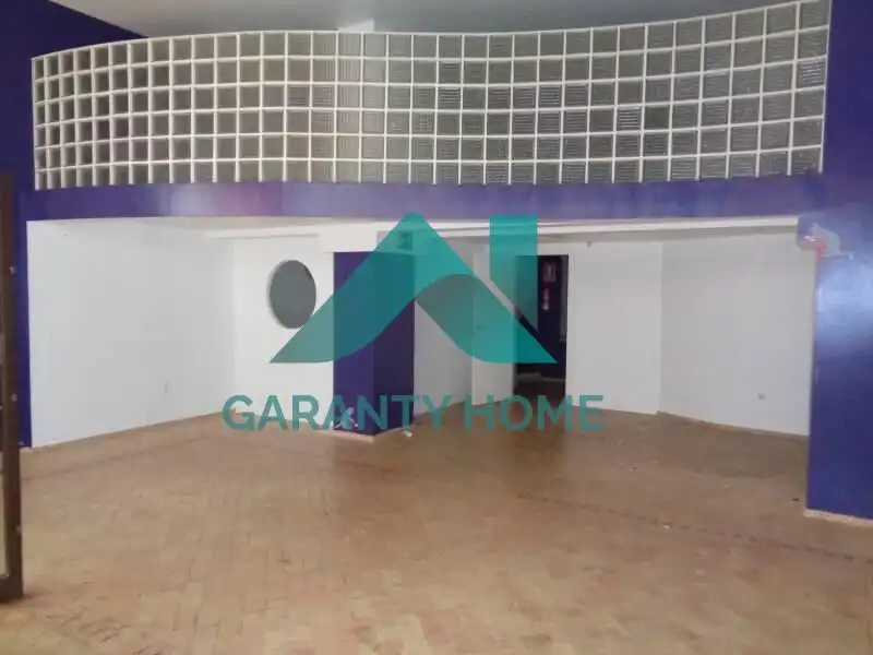 Local comercial en alquiler en Centro, imagen 2