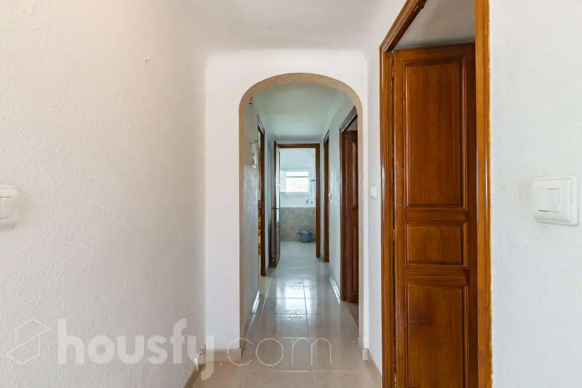 Casa adosada en venta en Santa Margarida I Els Monjos con Trastero