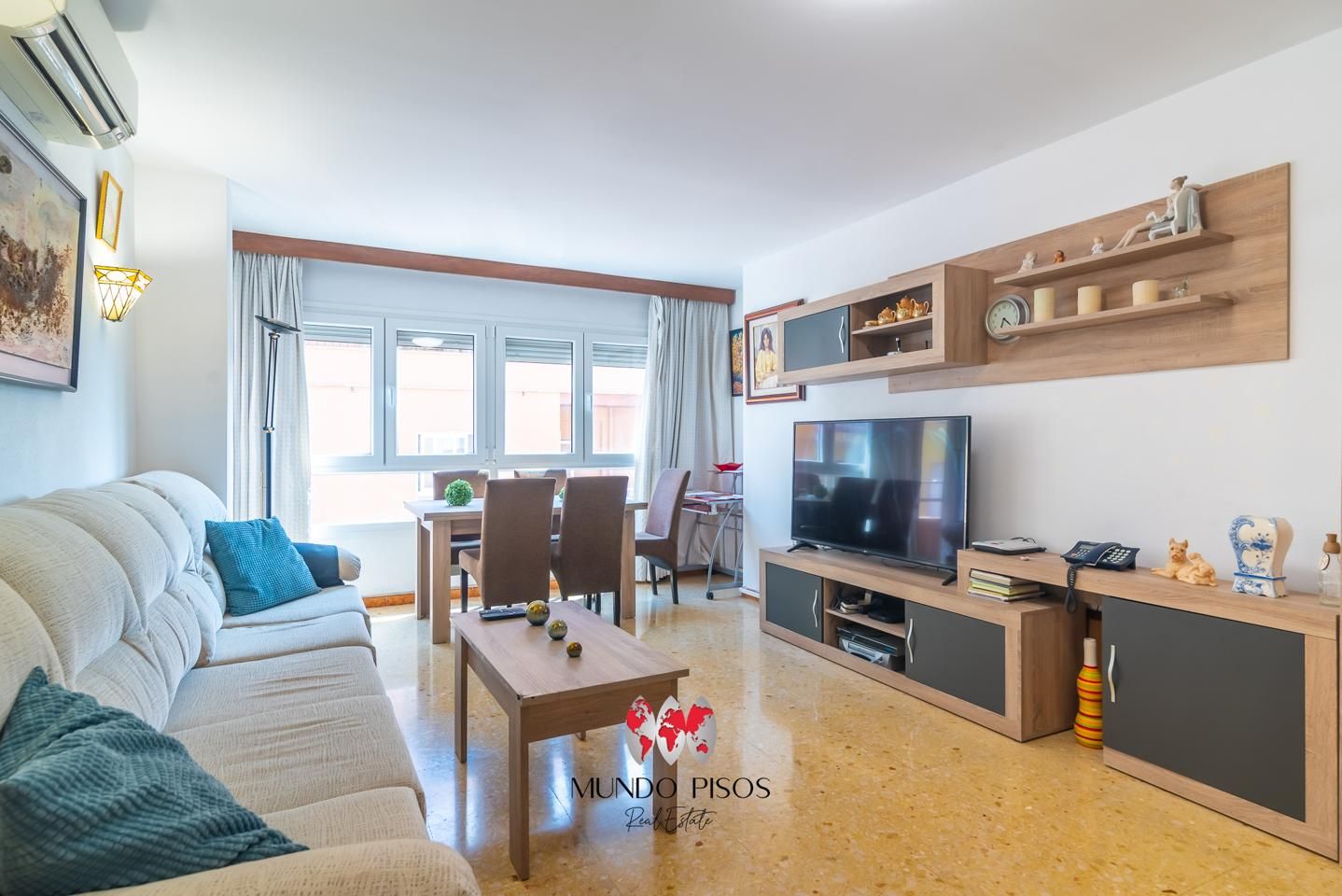 Living room of Flat for sale in  Palma de Mallorca  with Air Conditioner, Heating and Storage room