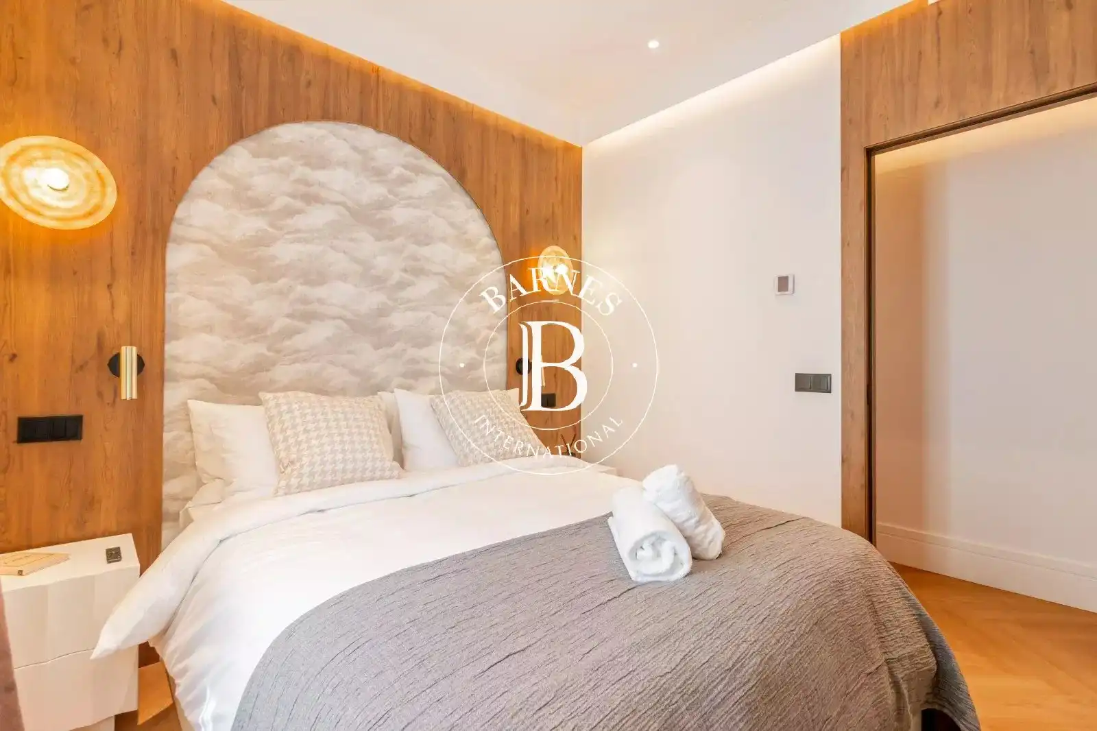 Bedroom of Flat for rent in Madrid  with Air Conditioner, Heating and Terrace