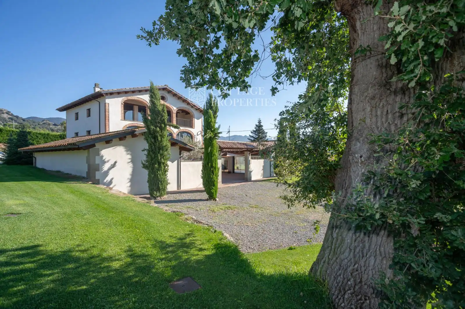Vista exterior de Finca rústica en venta en Torelló con Terraza y Amueblado